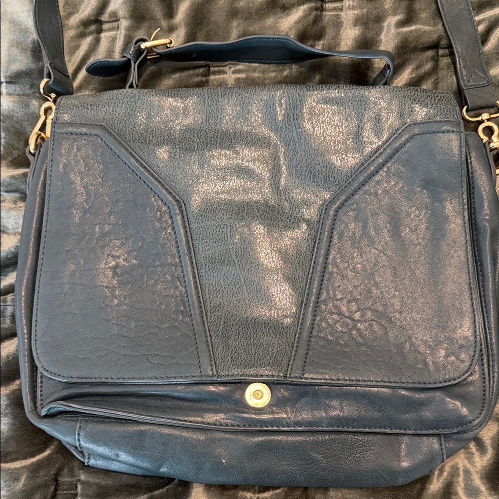 Vince Camuto Textured Shoulder Bag - green